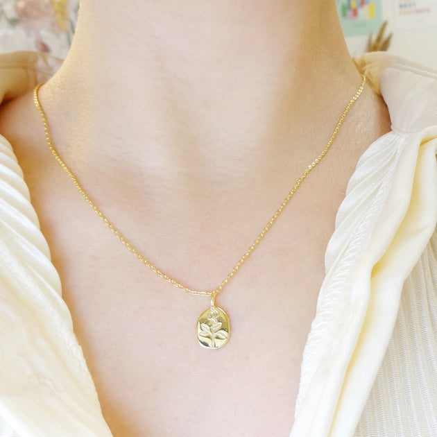14k Dainty Rose Pendant