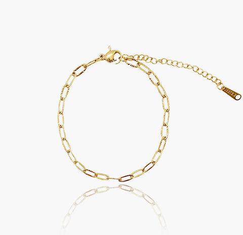 KIKICHIC Textured Paper Clip Chain Link Bracelet in 14k Gold, Oval Mini Link Paper Clip Stacking Bracelet Gold Filled, Stainless Steel Thin Paper Clip Link Chain Stack Bracelet.