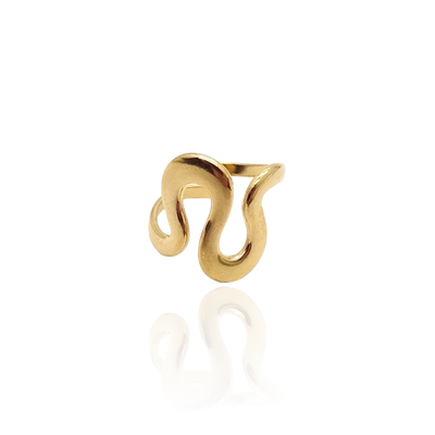 Curvy Ring