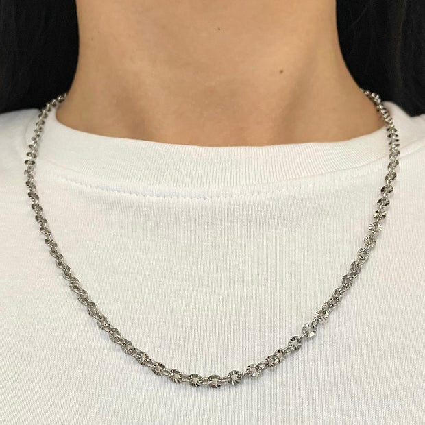 Textured Flat O Chain Necklace