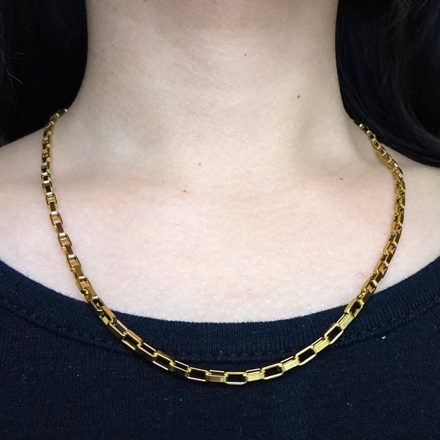 Rectangular Textured Chain Necklace