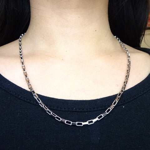 Rectangular Textured Chain Necklace