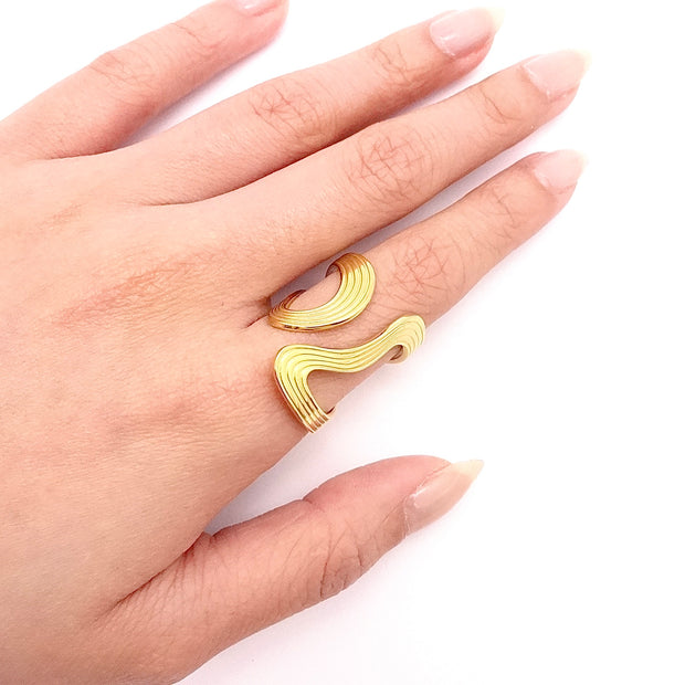 Wavy Texture Ring