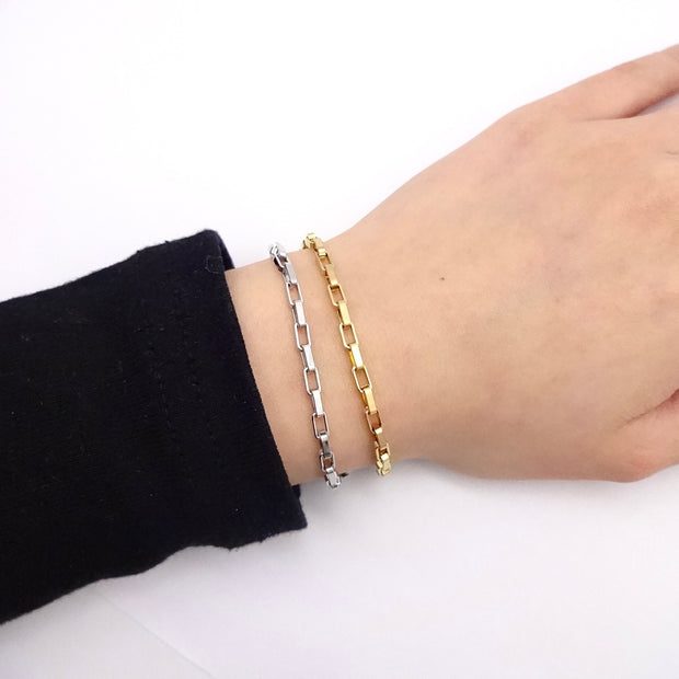 Rectangular Textured Chain Bracelet