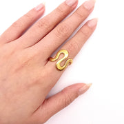Curvy Ring