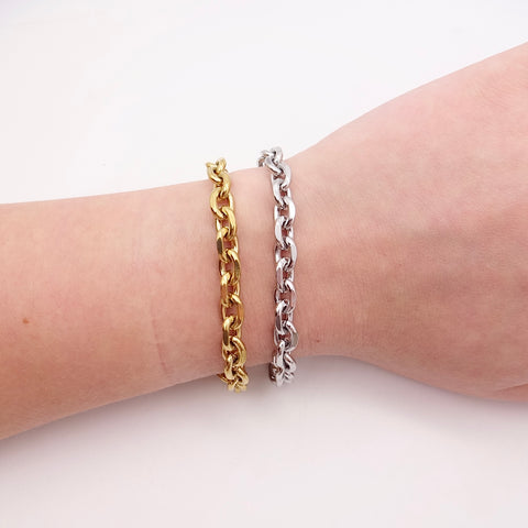 KIKICHIC Gold Thin rolo Chain Link Bracelet in 18k Gold, Rolo cable Curb Link Stacking Bracelet Gold Filled, Stainless Steel Thin Dainty Silver Rolo Chain Stack Bracelet,  rolo Cable Link Chain Bracelet Silver, Medium Curb Cuban Chain Stacking Silver Bracelet, cuban Flat Link Chain Gold Filled Stack Bracelet, dainty cuban curb 14k Gold Bracelet.