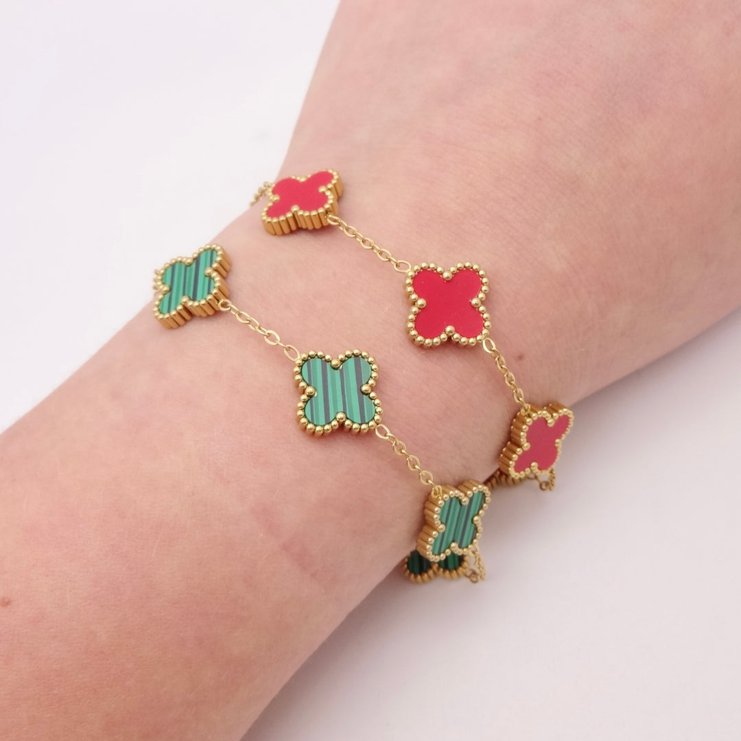 KIKICHIC | Gold Clover Leaf Bracelet in White, Red and Black Anti