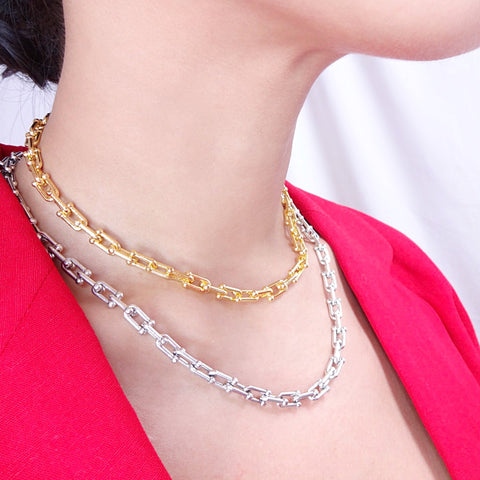 U Link Chain Chunky Necklace